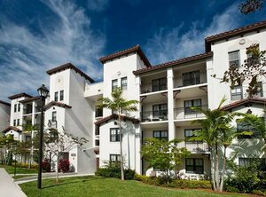 Lyx Suites at Amli in Doral