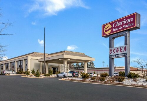 Гостиница Clarion Inn & Suites Airport в Гранд-Рапидс