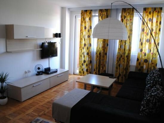 Гостиница 4 Rooms Apartments в Нише