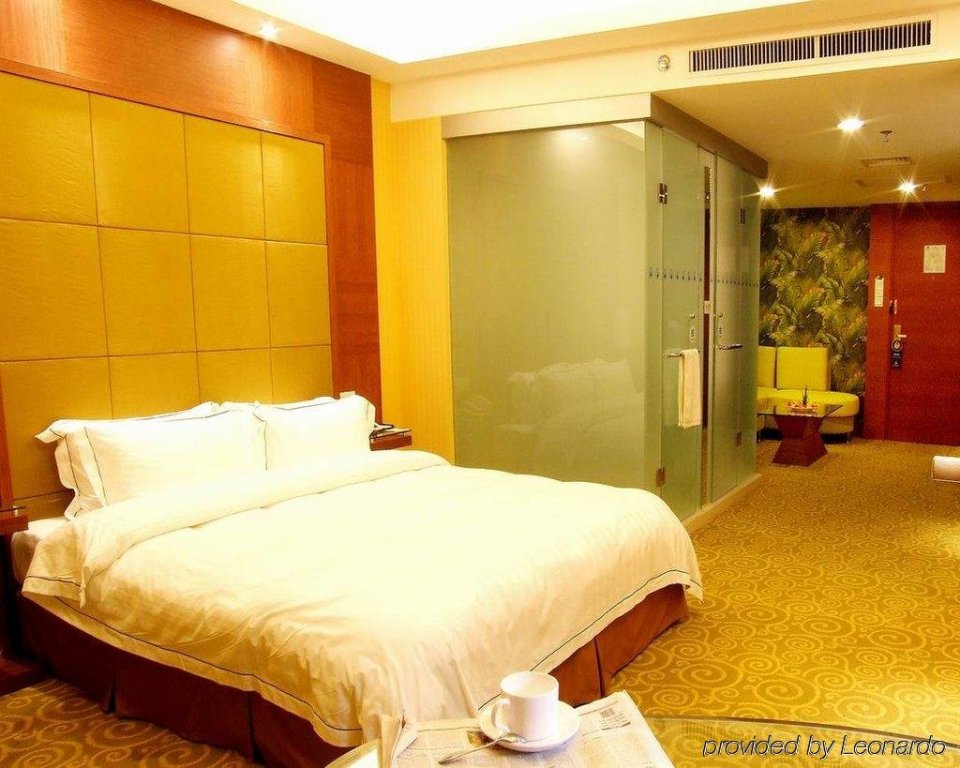 Фото BaseLIVING Wending Serviced Apartment