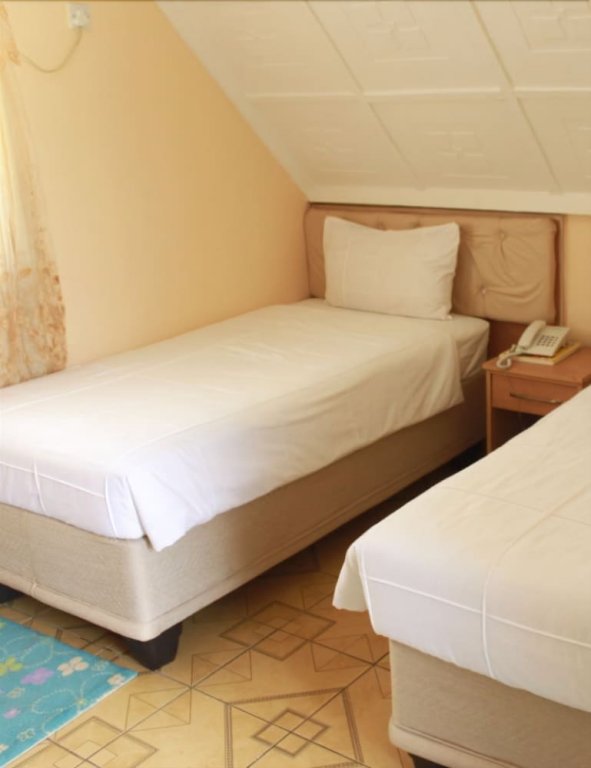 Фото Sunset Junction Lodges & Tours