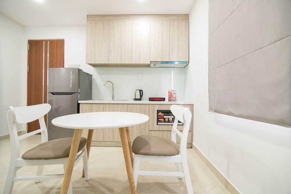 Фото RedDoorz Premium near E-Town 3