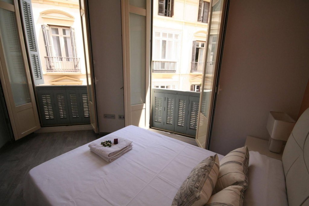 Фото Iloftmalaga Apartamentos Calle Larios