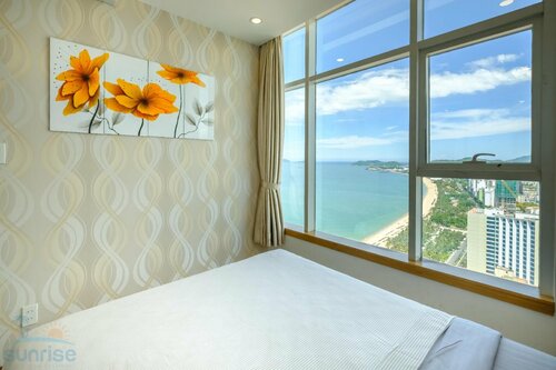 Апартаменты Sunrise Ocean View Apartment в Нячанге