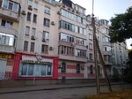DVeros (улица Курсантов, 20), puertas