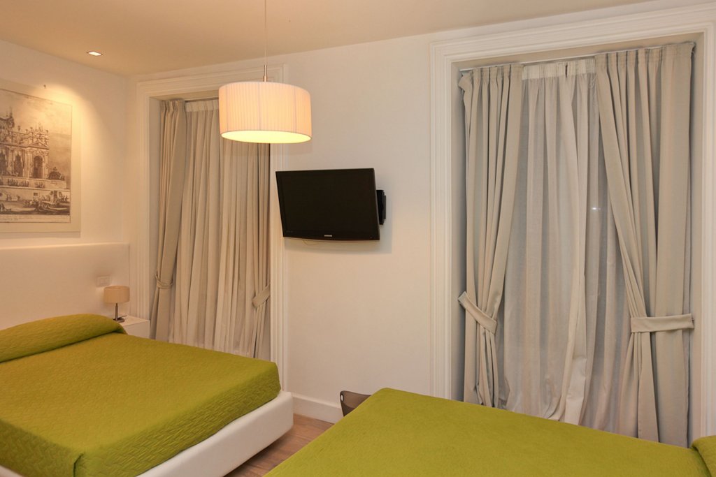 Фото A Peace Of Rome