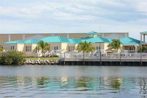 Жильё посуточно Key West Harbour Oceanfront Suites