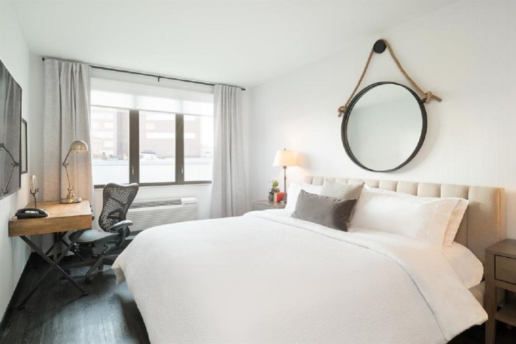 Фото Hilton Garden Inn Tribeca