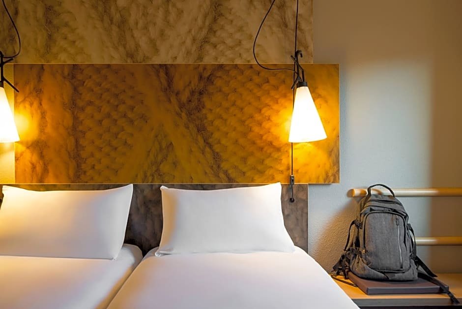 Фото Ibis Den Haag City Centre