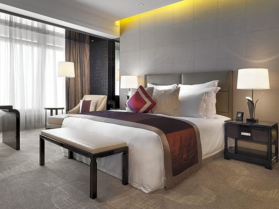 Фото The Ritz-Carlton Hong Kong