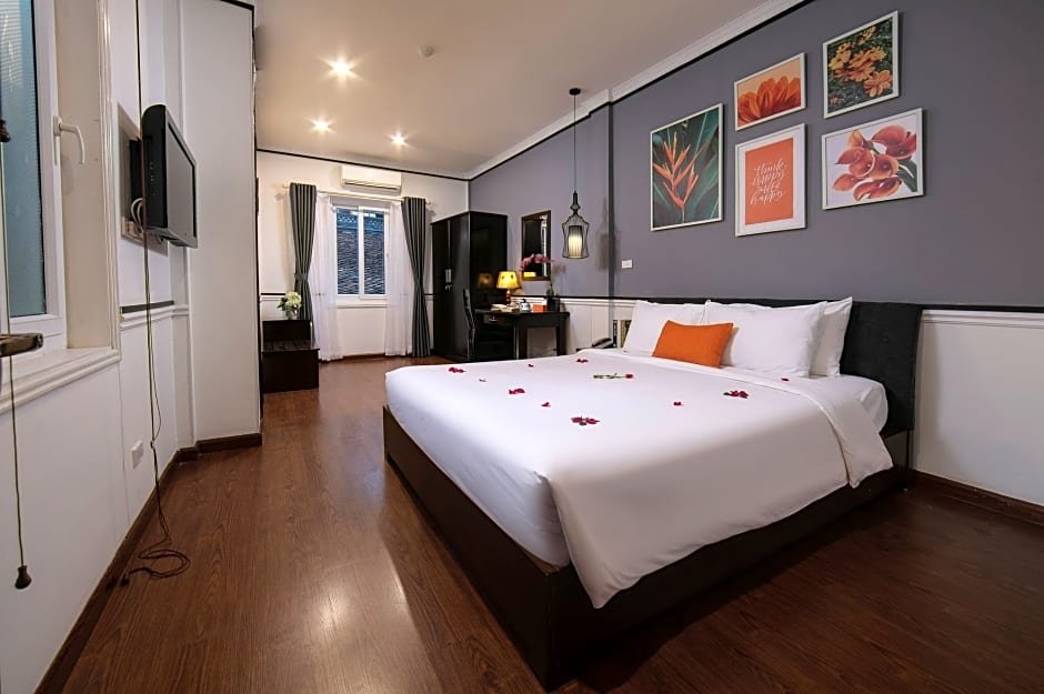 Фото Hanoi Secret Garden Hotel