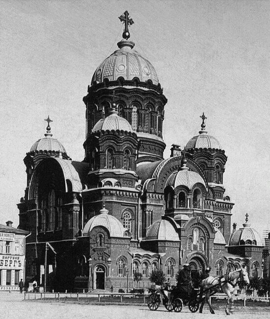 كنيسة أرثوذكسية Nikolaevsky Cathedral in Kharkiv ، خاركيف، صورة