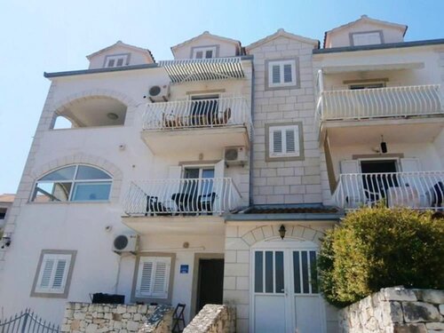 Жильё посуточно Apartment With 2 Bedrooms in Supetar, With Wonderful sea View, Terrace and Wifi в Супетаре