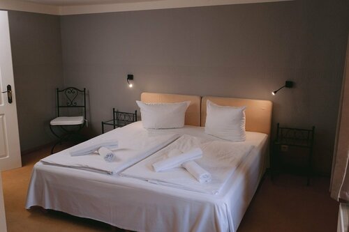 Гостиница Hotel Schloss Neetzow