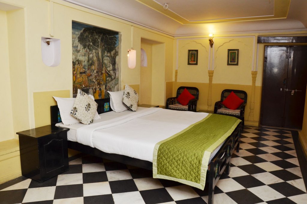 Фото Karnot Mahal