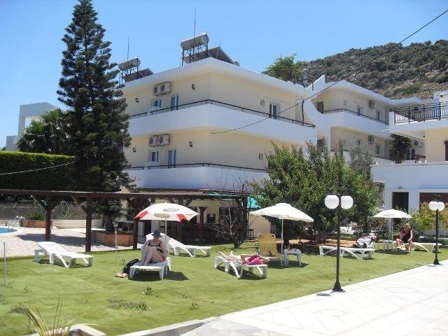 Фото Iraklis Studios & Apartments