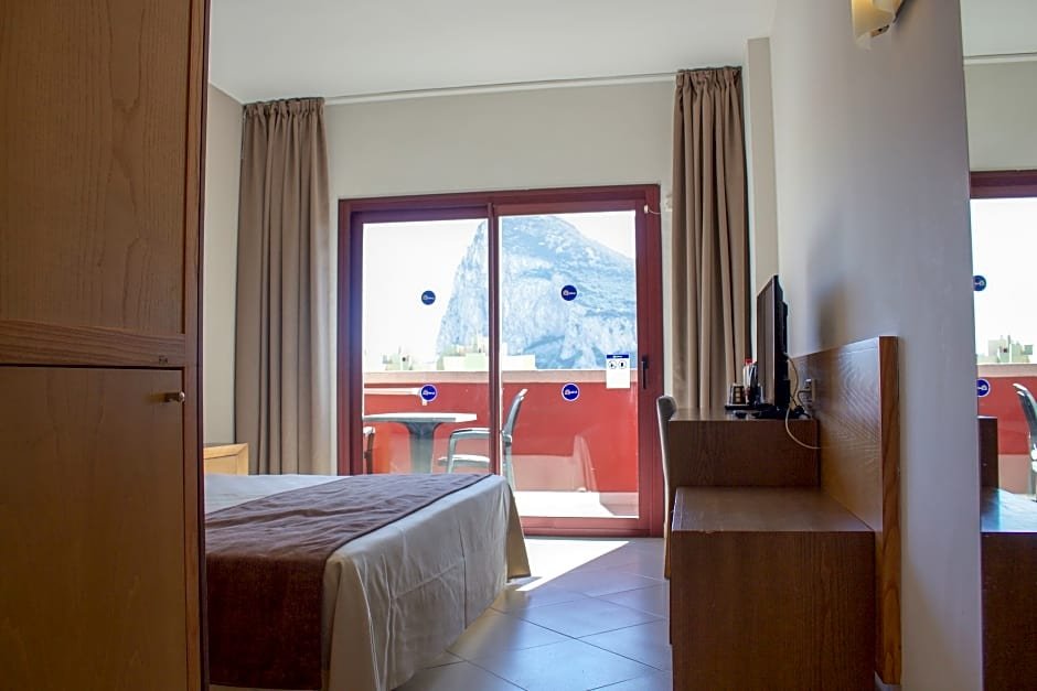 Фото Ohtels Campo De Gibraltar