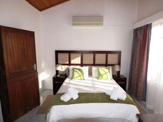 Фото Whalesong Guest House