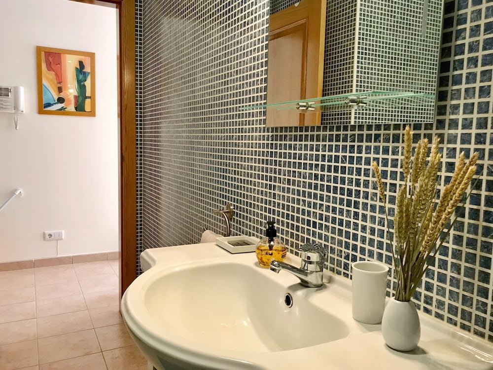 Фото Al-Buhera Blue Apartment