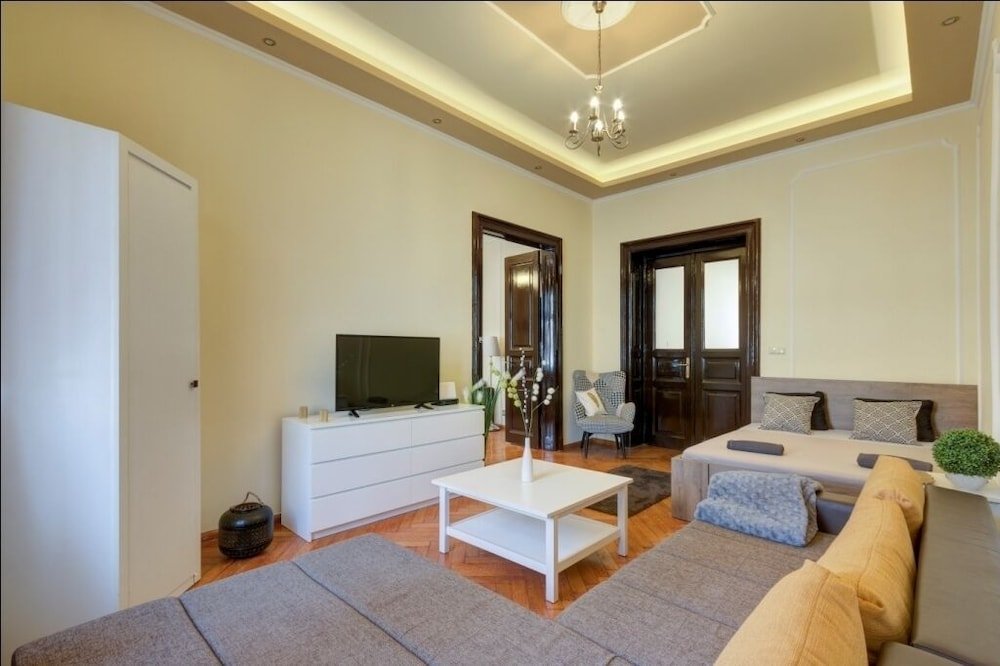 Фото Апартаменты Real Andrassy