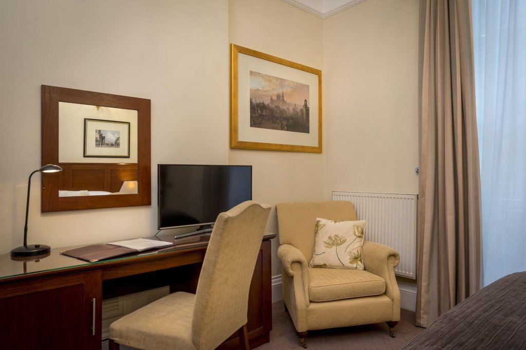 Фото Goodenough Club