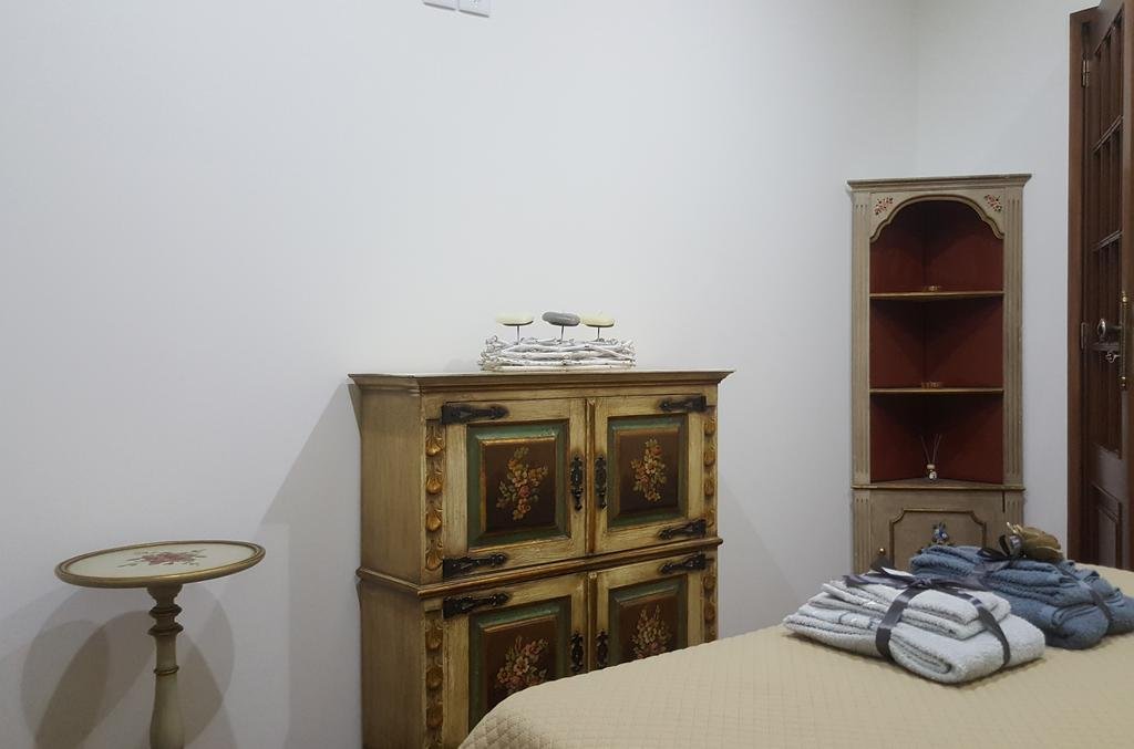 Фото Barnabe Apartment