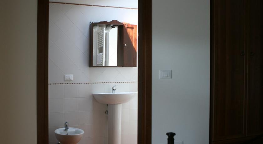 Фото Agriturismo La Rosta