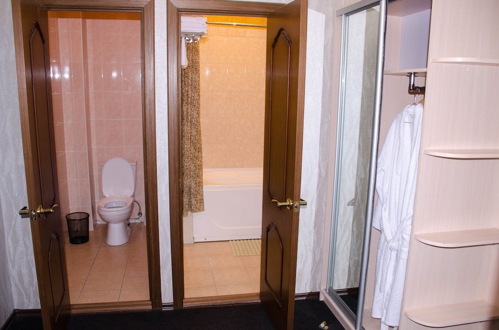 Фото Business Hotel