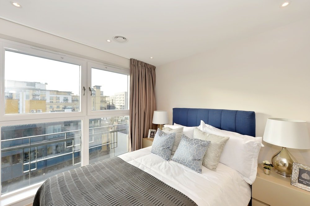 Фото Vauxhall Bridge Road by Q Apartments