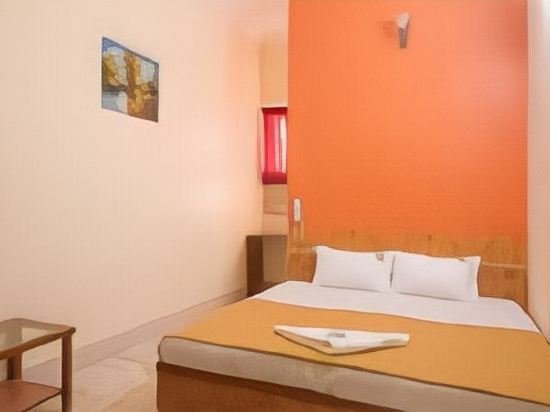 Фото Hotel Suriya International