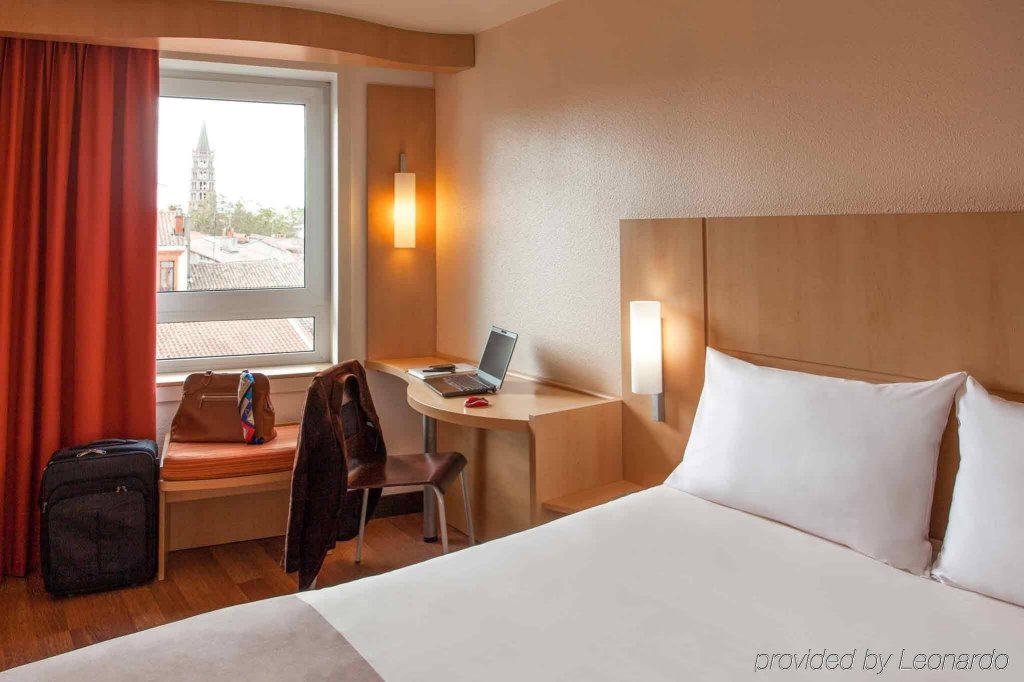 Фото Ibis Toulouse Centre