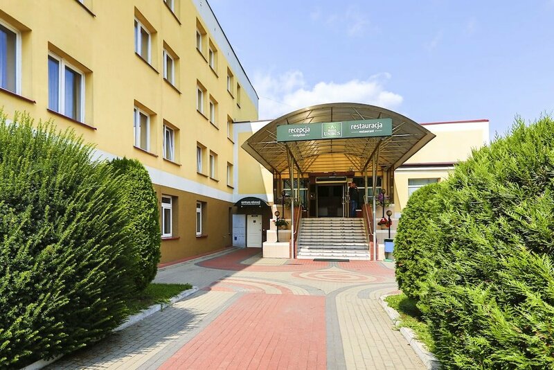 Гостиница Hotel Unibus в Бельск-Подляски