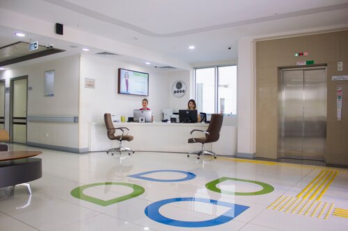 Tıp merkezleri ve klinikler Özel Avicenna Hastanesi, Ataşehir, foto
