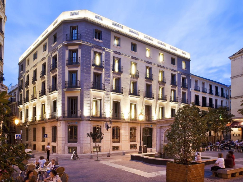 Фото Radisson Blu Hotel, Madrid Prado