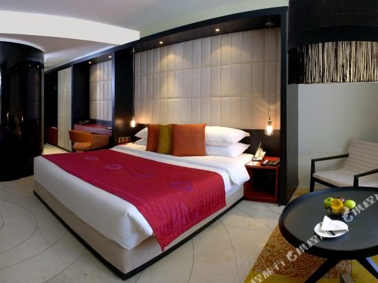 Фото The Park Kolkata