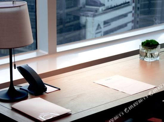 Фото The Shanghai Edition