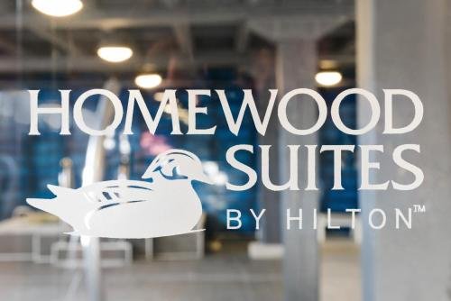 Фото Homewood Suites by Hilton Milwaukee Downtown