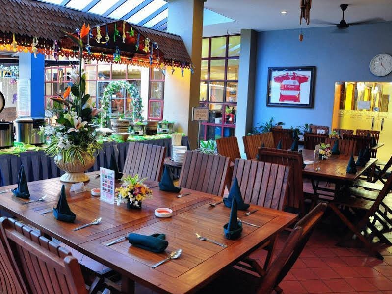 Фото Hotel Maluri