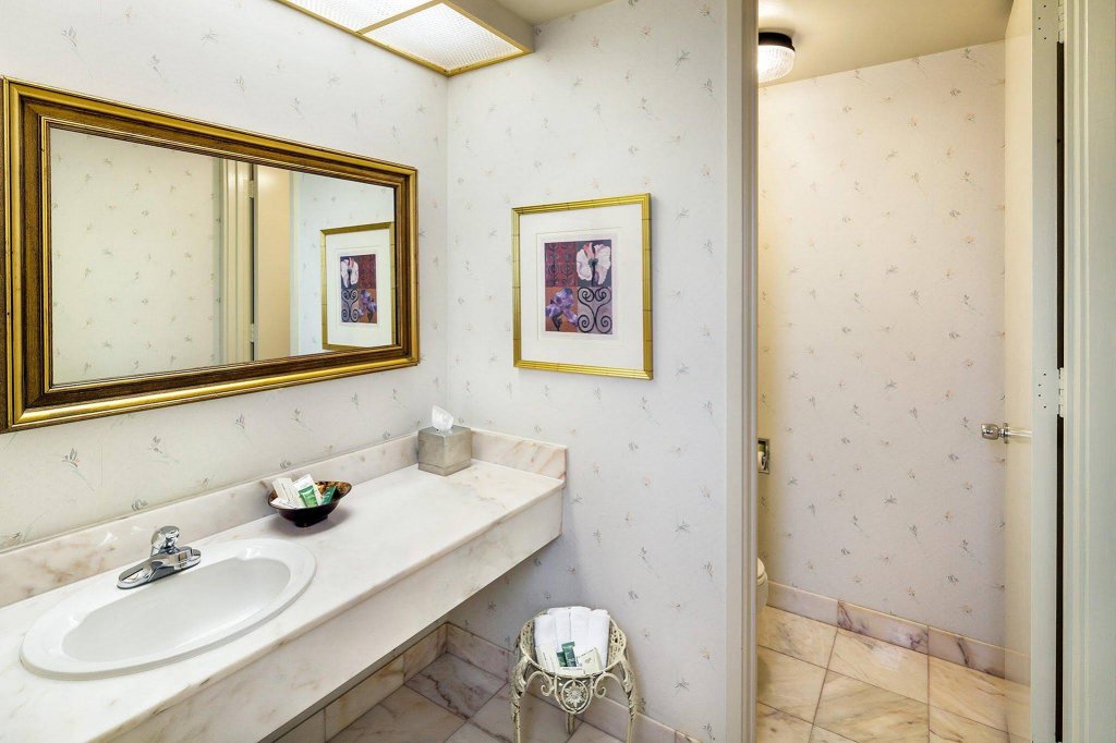 Фото Hilton Oakland Airport