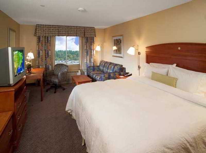 Фото Hampton Inn Tallahassee-Central