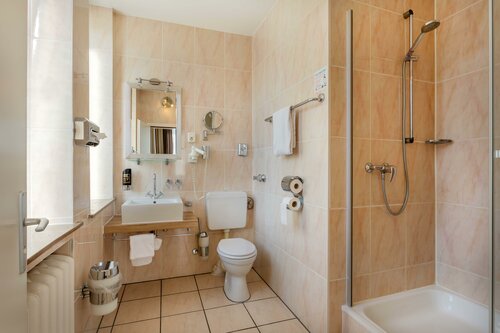 Гостиница Hotel Monopol Gelsenkirchen в Хертене