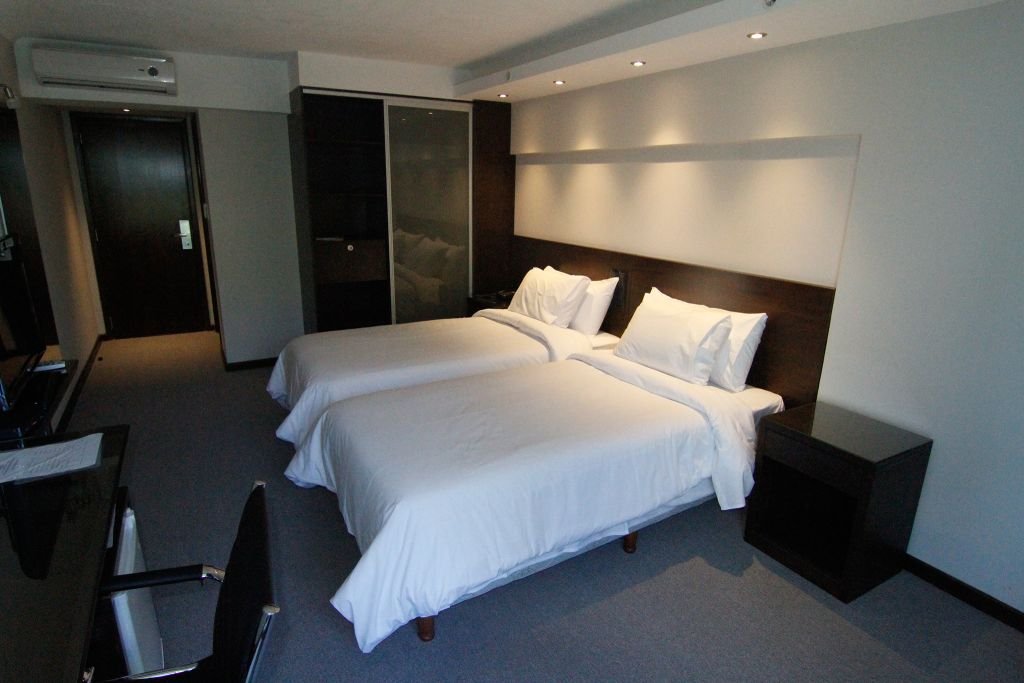 Фото Crystal Tower Hotel