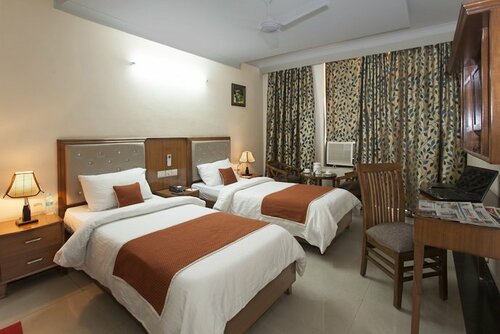 Гостиница Hotel Mourya Chandigarh