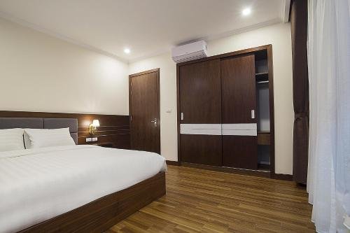 Фото Newsky Serviced Apartment