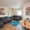 Stayzo Castle Penthouse 18- A Clean Fresh Modern Apartment With Free Wi-fi