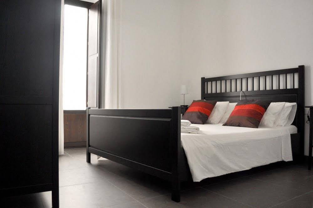 Фото Hotel La Boutique Puerta Osario