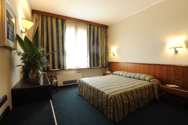 Фото Hotel President