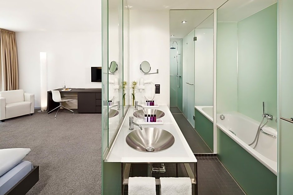 Фото INNSiDE by Meliá - Düsseldorf Derendorf