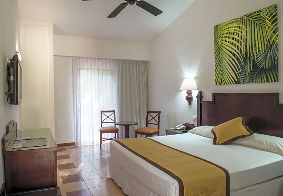 Фото Hotel Riu Lupita 