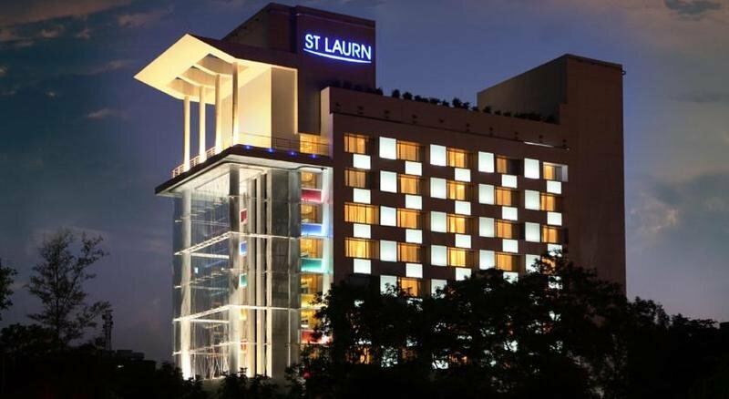 Гостиница St Laurn Koregaon Park Pune в Пуне